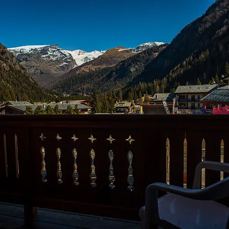 De Hotel Champoluc