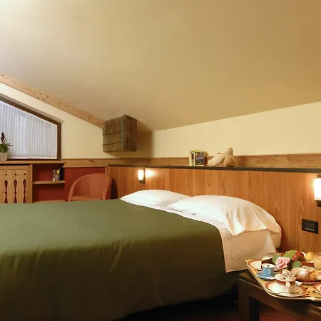Hotel De 3*